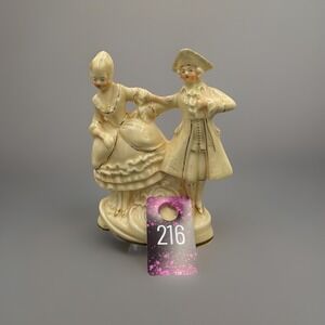 Coventry Made In USA Porcelain 18th Century Rococ Courtly‎ Figuine